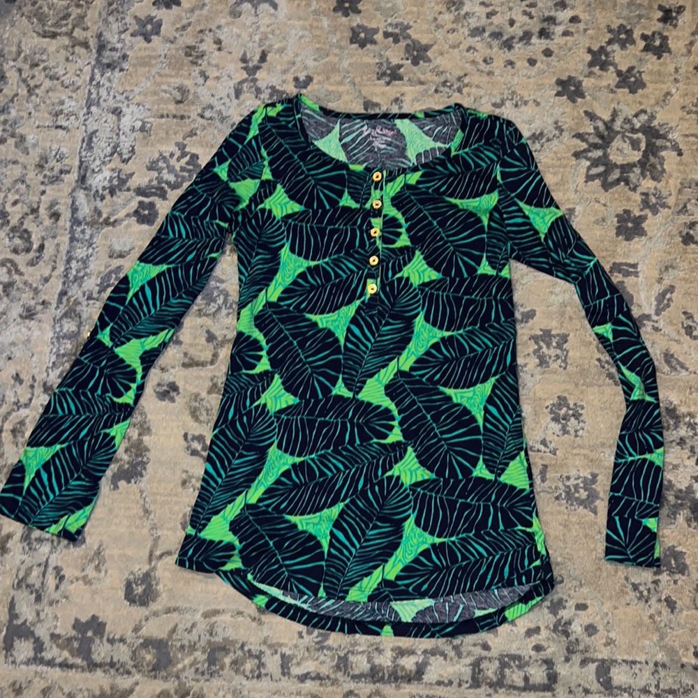 Lilly pulitzer long sleeve top size XS